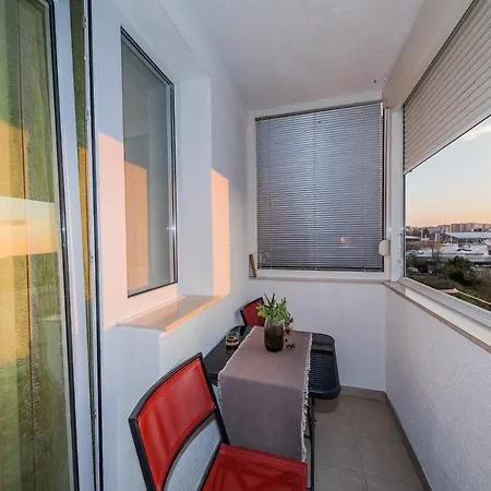 Paeninsula Apartment