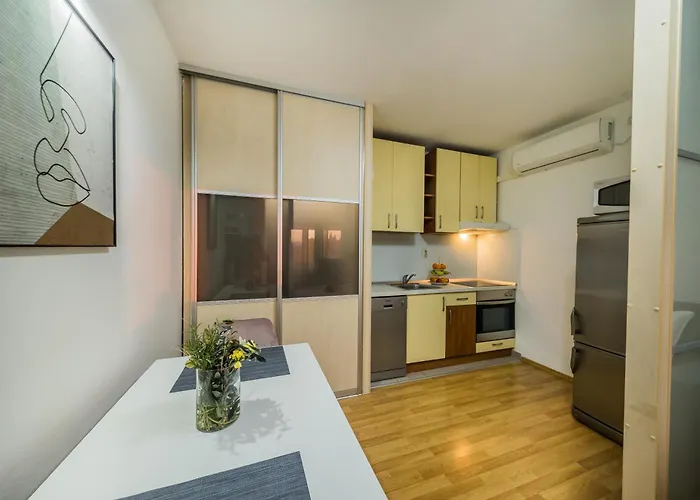Apartment Paeninsula